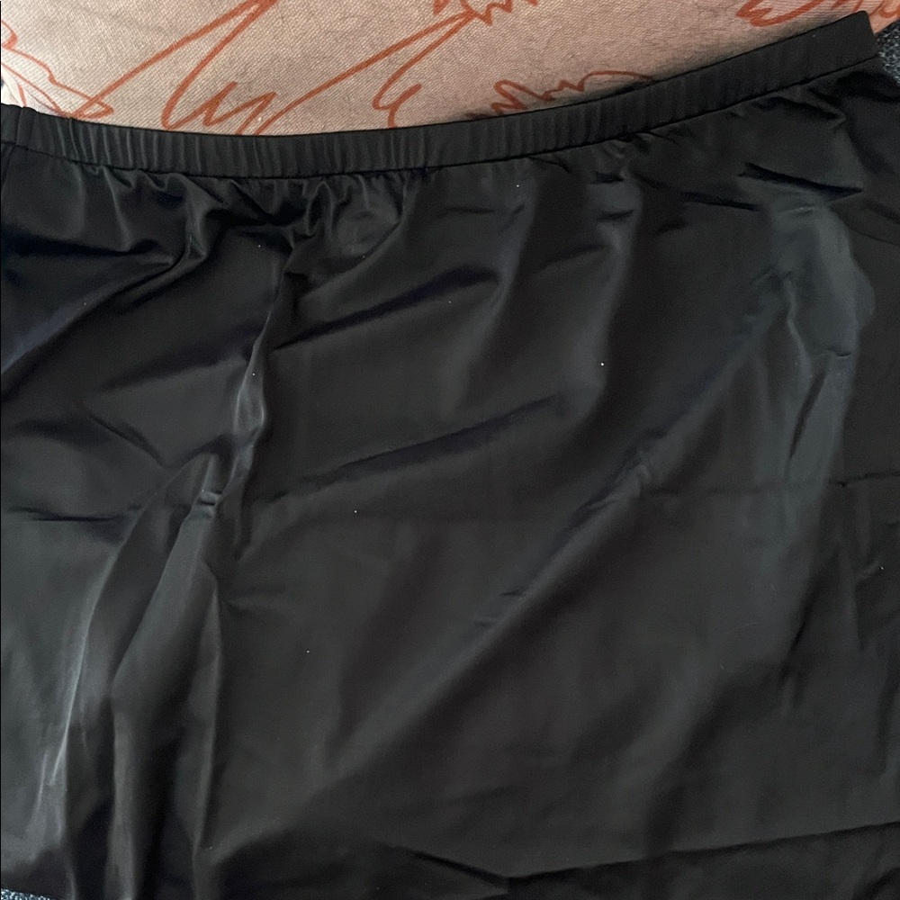 Black swim skirt ruby ribbon size 20